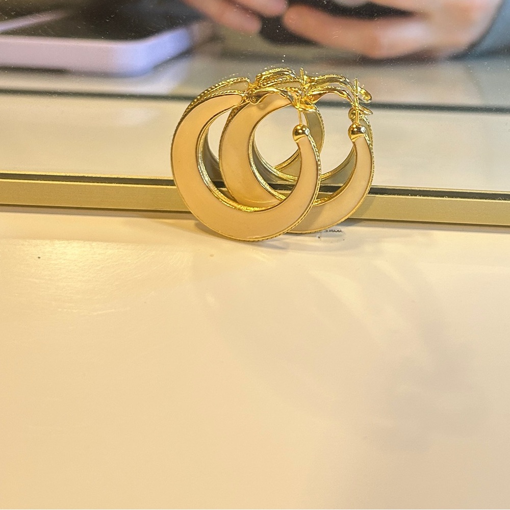 Chic Gold-Tone Hoop Earrings